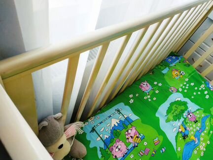 Детская кроватка