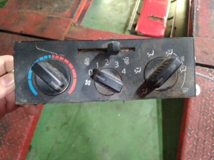 Блок управления печки хино 300 5590037450