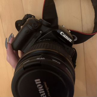 Зеркальный фотоаппарат canon 450D