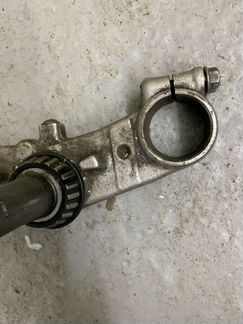 Suzuki GSF 750 нижняя траверса