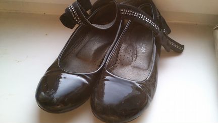 Продам туфли 3 пары