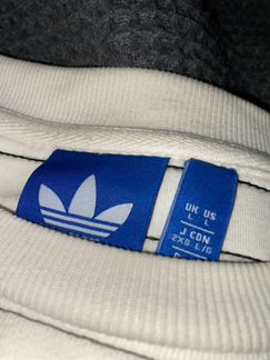 Adidas свитшот
