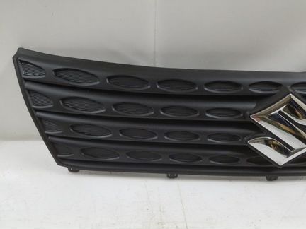 Решетка радиатора Suzuki Vitara 2
