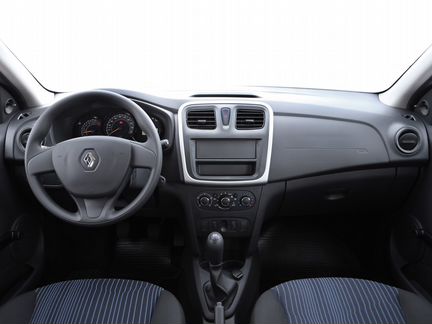 Торпедо / передняя панель Renault Logan