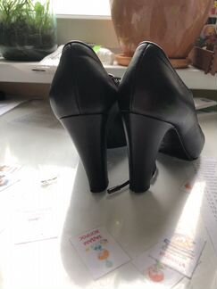 Ботинки женские