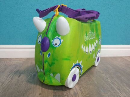 Детский чемодан на колесиках