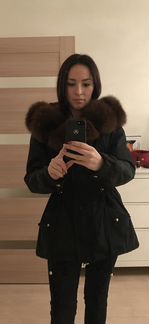 Парка с натуральным мехом на капюшоне