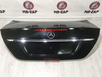 Крышка багажника Mercedes W211