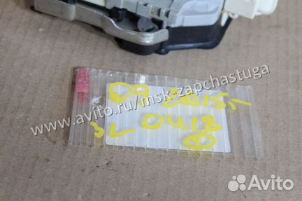 Замок двери задней левой Audi Q7 (4M)