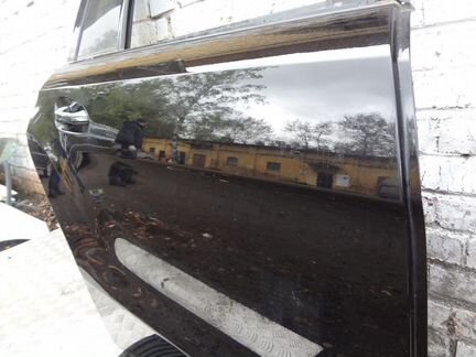 Дверь задняя правая x166 GLC