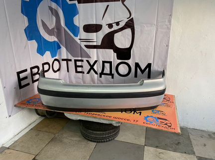 Бампер задний Volkswagen Bora 1J2 AKL 1999