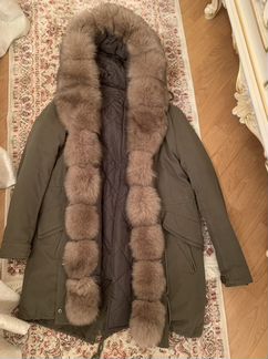 Парка с натуральным мехом песца цвета хаки, двусто
