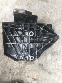 Кронштейн кондиционера 06B260885 Audi A4 b5, VW b5