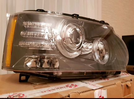 Фара правая Range Rover Vogue 2009-2012