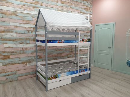 Детская кровать домик