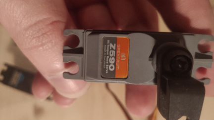 Сервомашинка/сервопривод