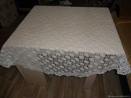 Ажурная скатерть