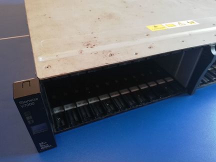 Корпус схд IBM Storwize V7000 (2076 324)