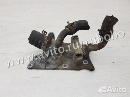 Фланец системы охлаждения Nissan Tiida C11 HR16DE