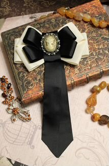Брошки и галстучки с Камеями