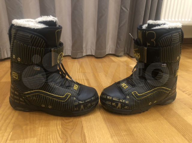 vans danny kass snowboard boots