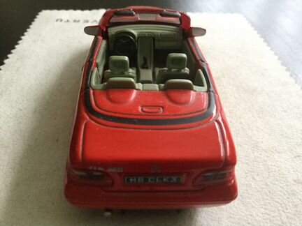 Mercedes benz SLK320 cabrio 1:43