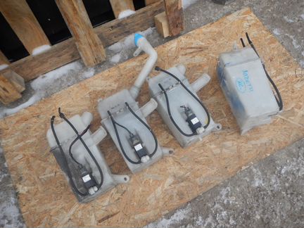 Бачок омывателя Шевроле Лачетти