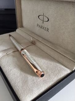 Ручка Parker серебряная с позолотой роллер