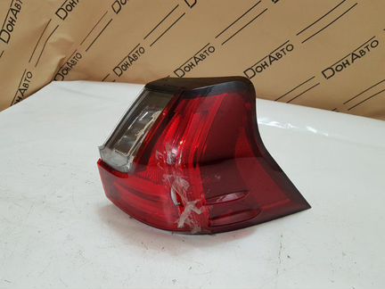 Фонарь правый Lexus Lx 3