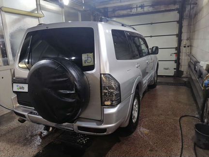 Mitsubishi Pajero 3.2 AT, 2002, 145 000 км