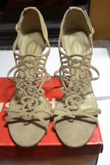 Босоножки Mascotte натуральный велюр, р.39-40