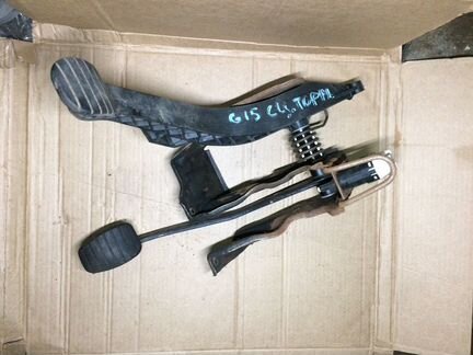 Педали комплект Ниссан Алмера G15 Almera G11 2014