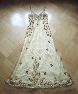 Бальное/вечернее золотое платье в пол