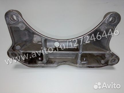 Кронштейн опоры Мерседес A 2112420340