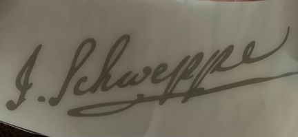 Легендарная подпись Швеппс