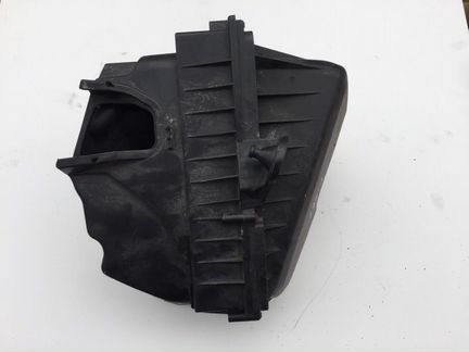 Корпус воздушного фильтра Ford Mondeo 2.0 tdci