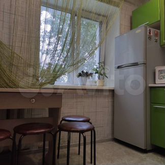 1-к. квартира, 30 м², 4/4 эт.