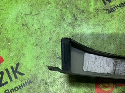 Накладка под фару левая Mercedes M-Class W163