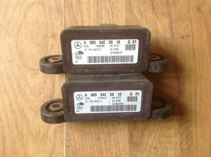 Датчик ускорения Мерседес W164 A0055422018