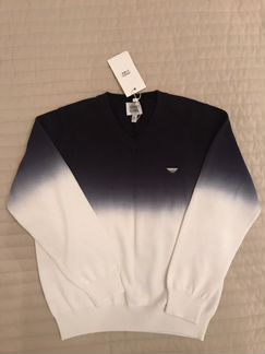 Новый свитер Armani Junior