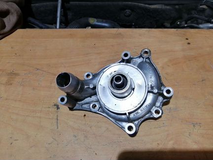 Помпа Ауди a6, а8, q7, VW Touareg