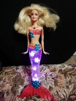 Барби-русалка со светящимся хвостом