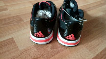 Новые кроссовки Adidas Adifast и Adizero р.36Ориги