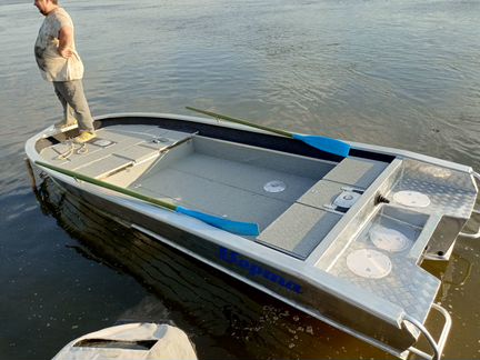 Алюминиевая лодка Верта-480 Fish (фиш платформа)