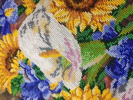 Картина, вышитая бисером 