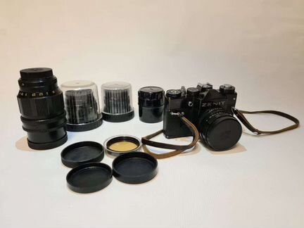 Плёночный фотоаппарат Зенит + 3 объектива + жёлтый