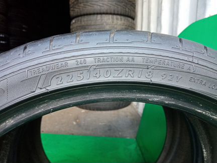 225/40R18 Dunlop SP Sport Maxx