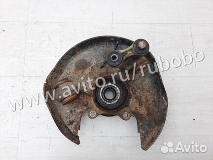 Кулак задний левый Audi Allroad C5 BEL 2002