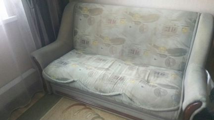 Диван