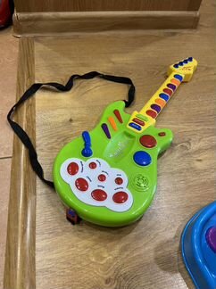 Гитара музыкальная